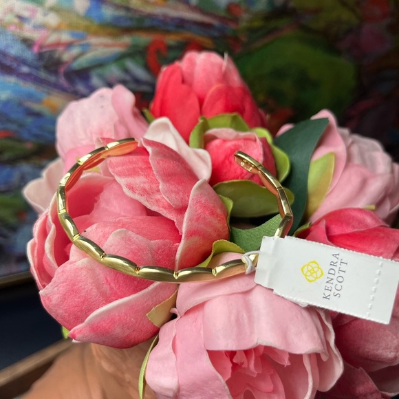 *NWT* Kendra Scott Brooke Cuff - Picture 1 of 5